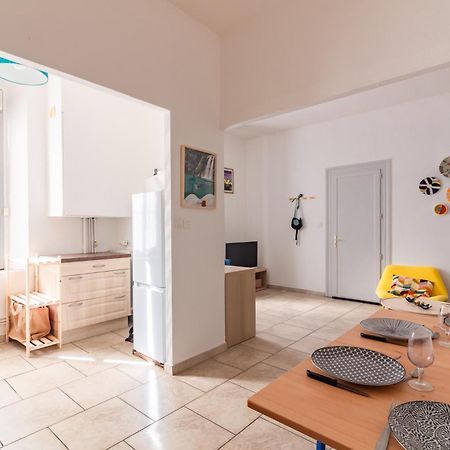 Le Cerisier Des 4 Chemins - Appt 75M² Pour 6 Apartment Carcassonne Bagian luar foto