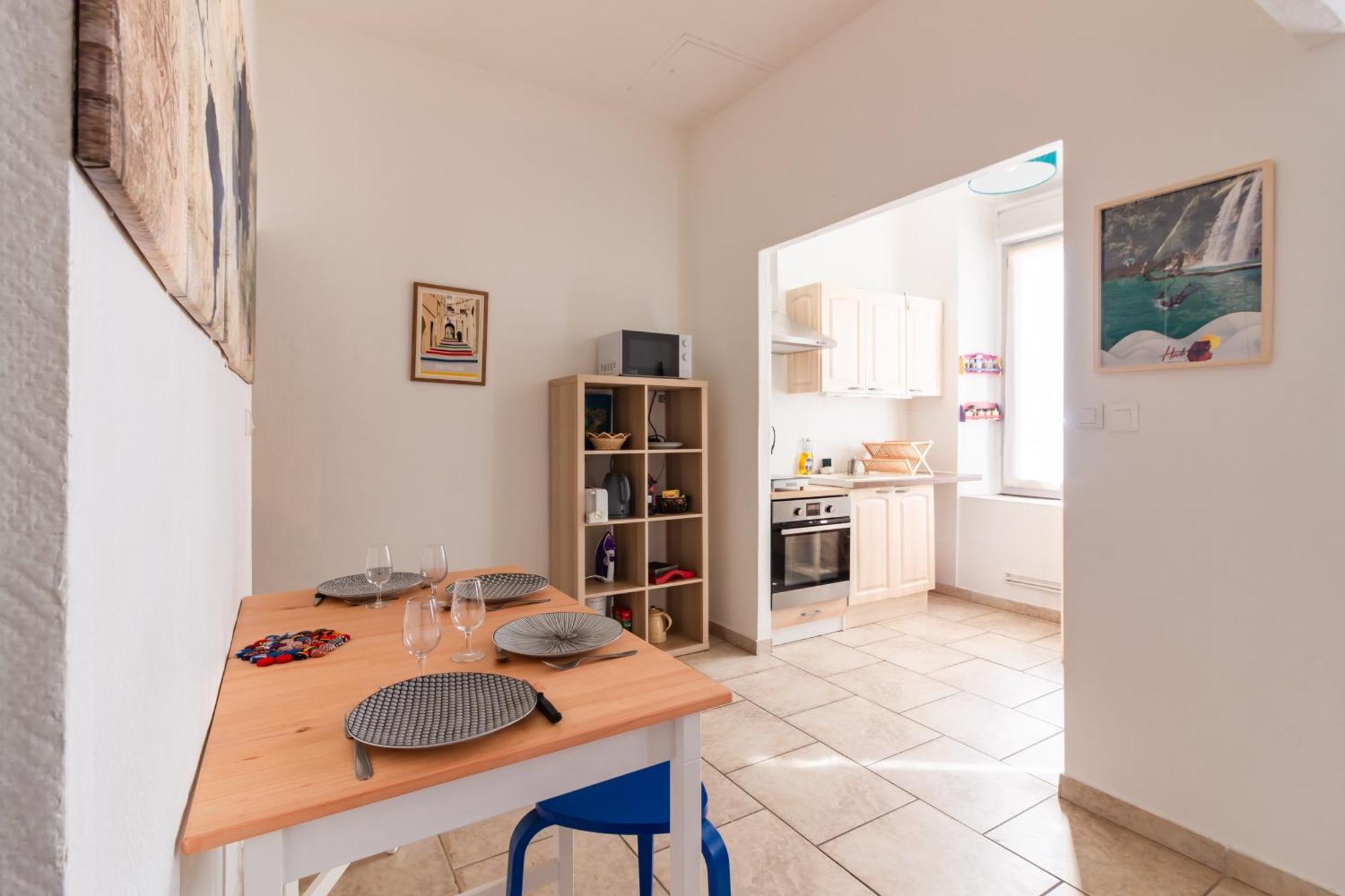 Le Cerisier Des 4 Chemins - Appt 75M² Pour 6 Apartment Carcassonne Bagian luar foto